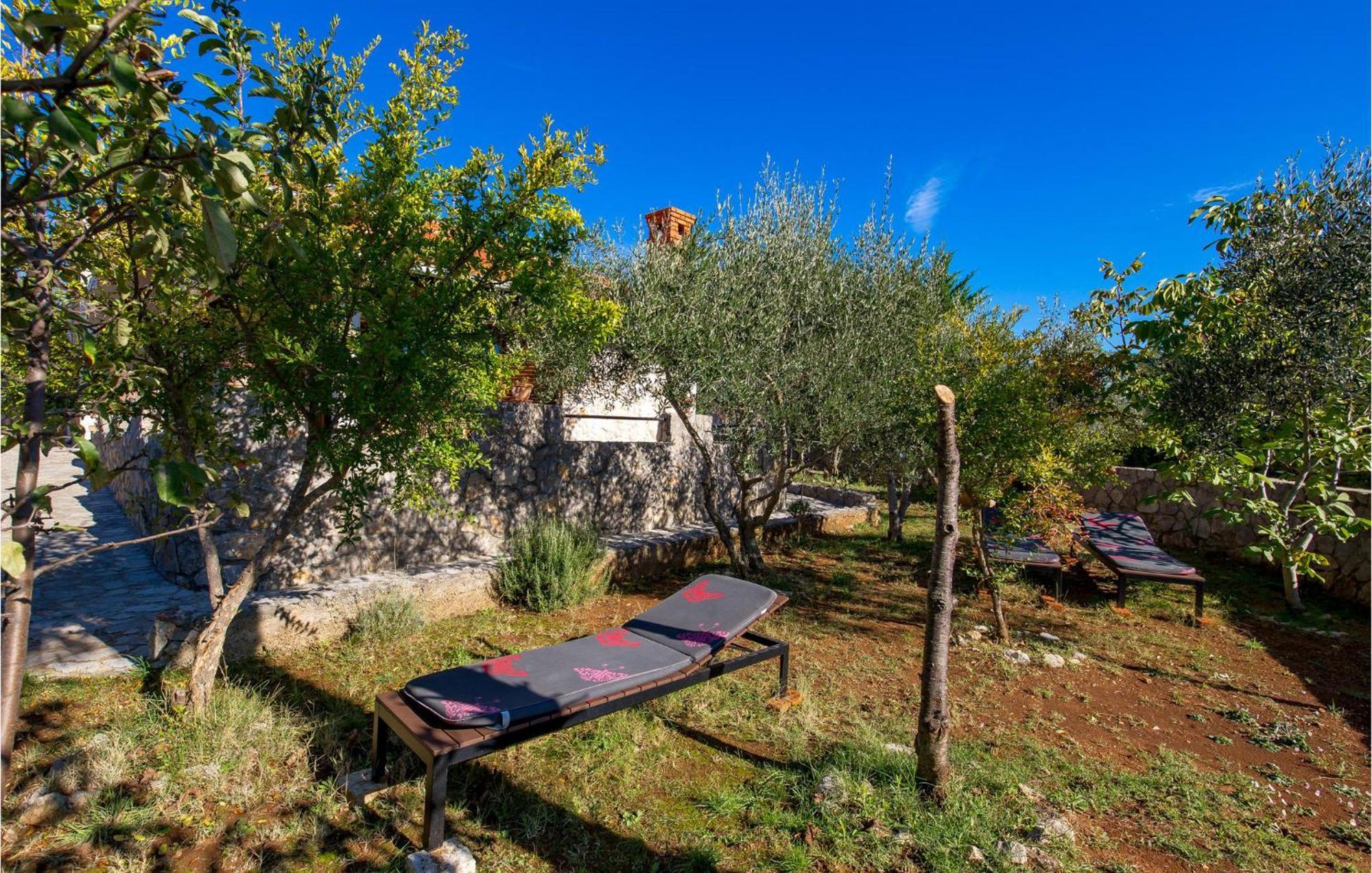 Gorgeous Home In Zgaljici With Sauna ภายนอก รูปภาพ