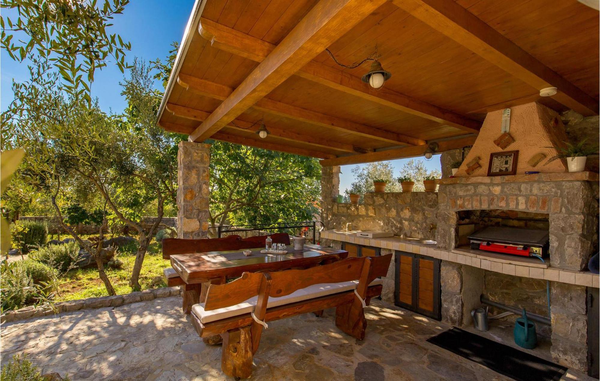 Gorgeous Home In Zgaljici With Sauna ภายนอก รูปภาพ